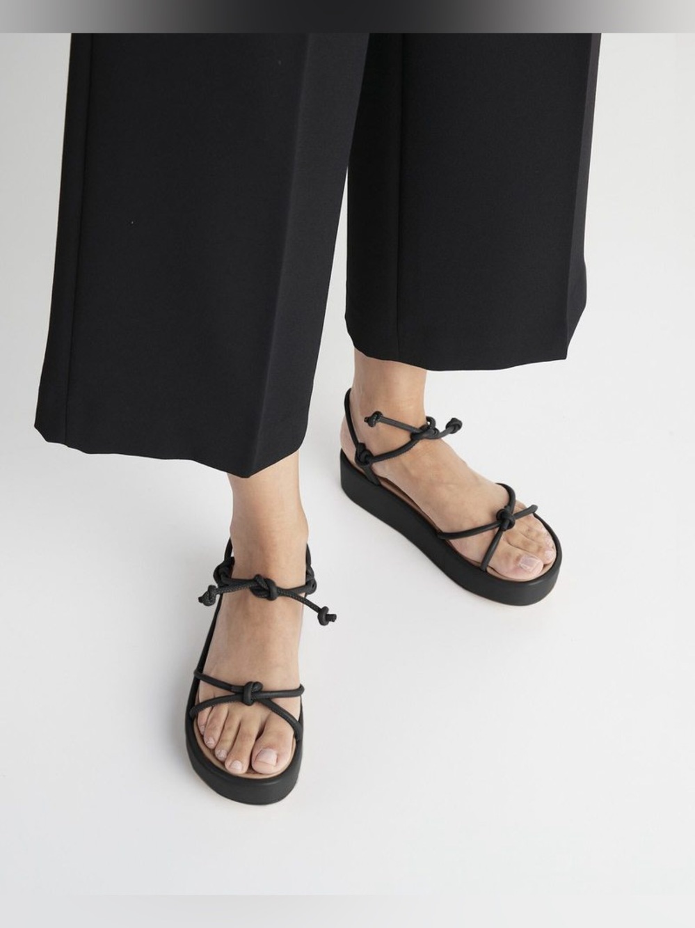 NWOT Flattered Black Platform Tie Sandals